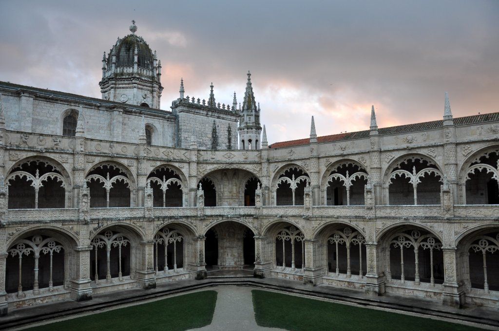 Torre De Belem Y Monasterio De Los Jeronimos